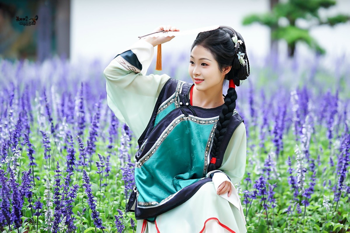 【可爱清汉少女】---噗噗