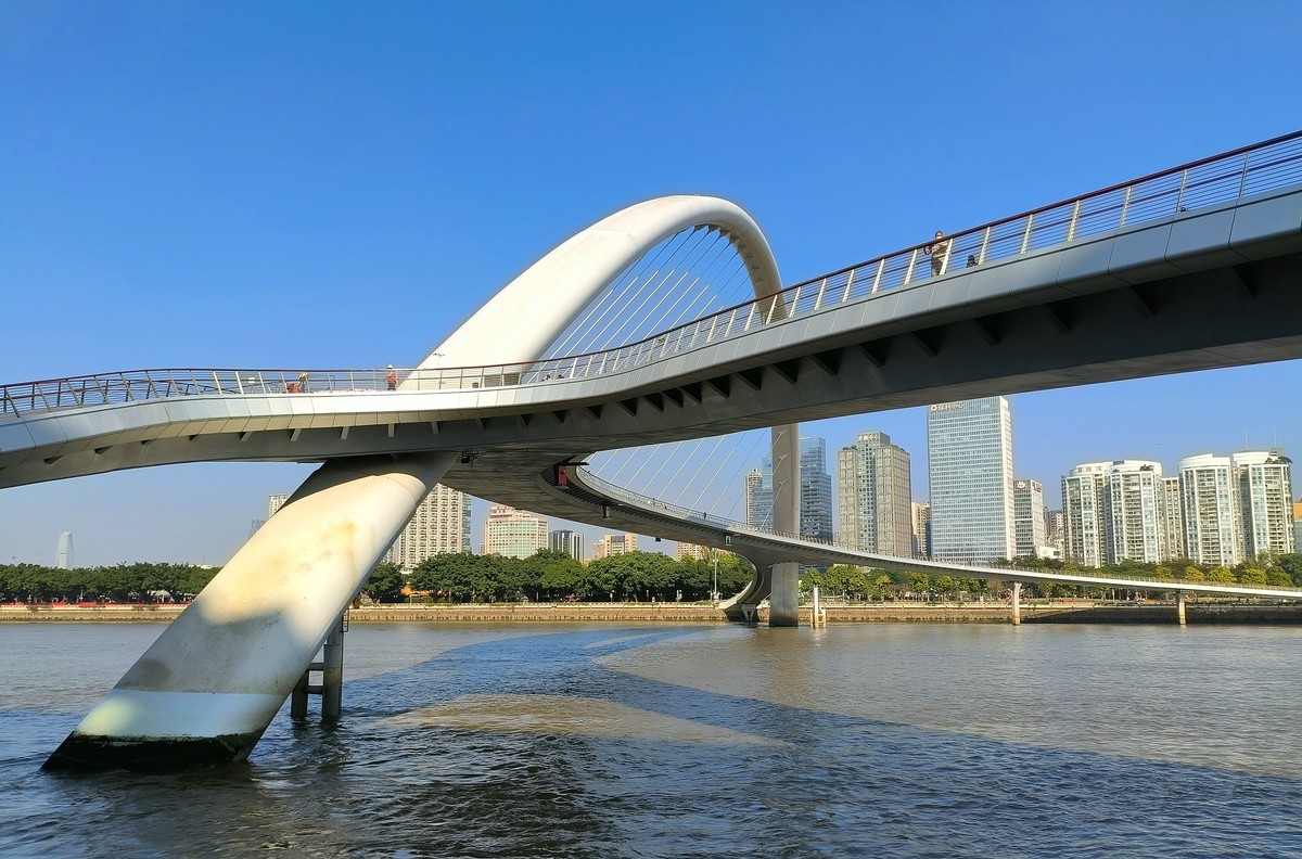 广州海心桥。