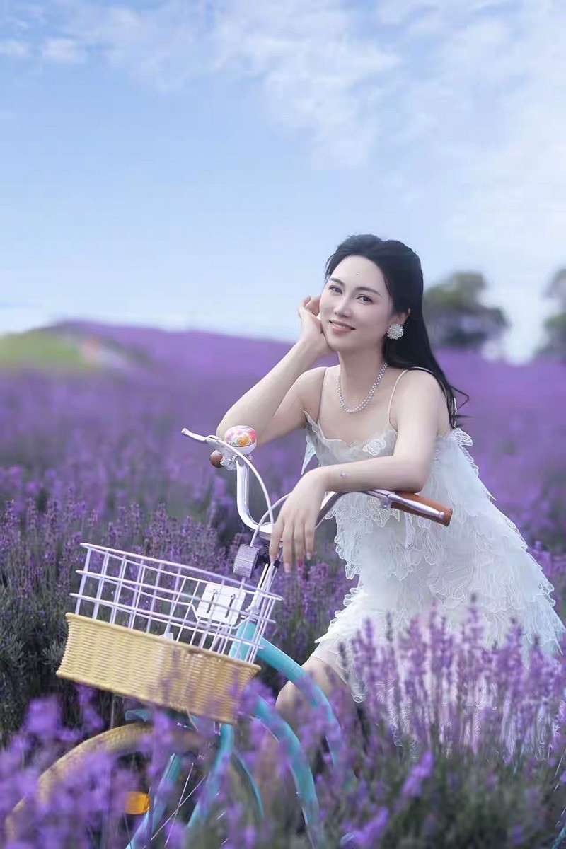 熏衣草中人像--长沙月亮岛5