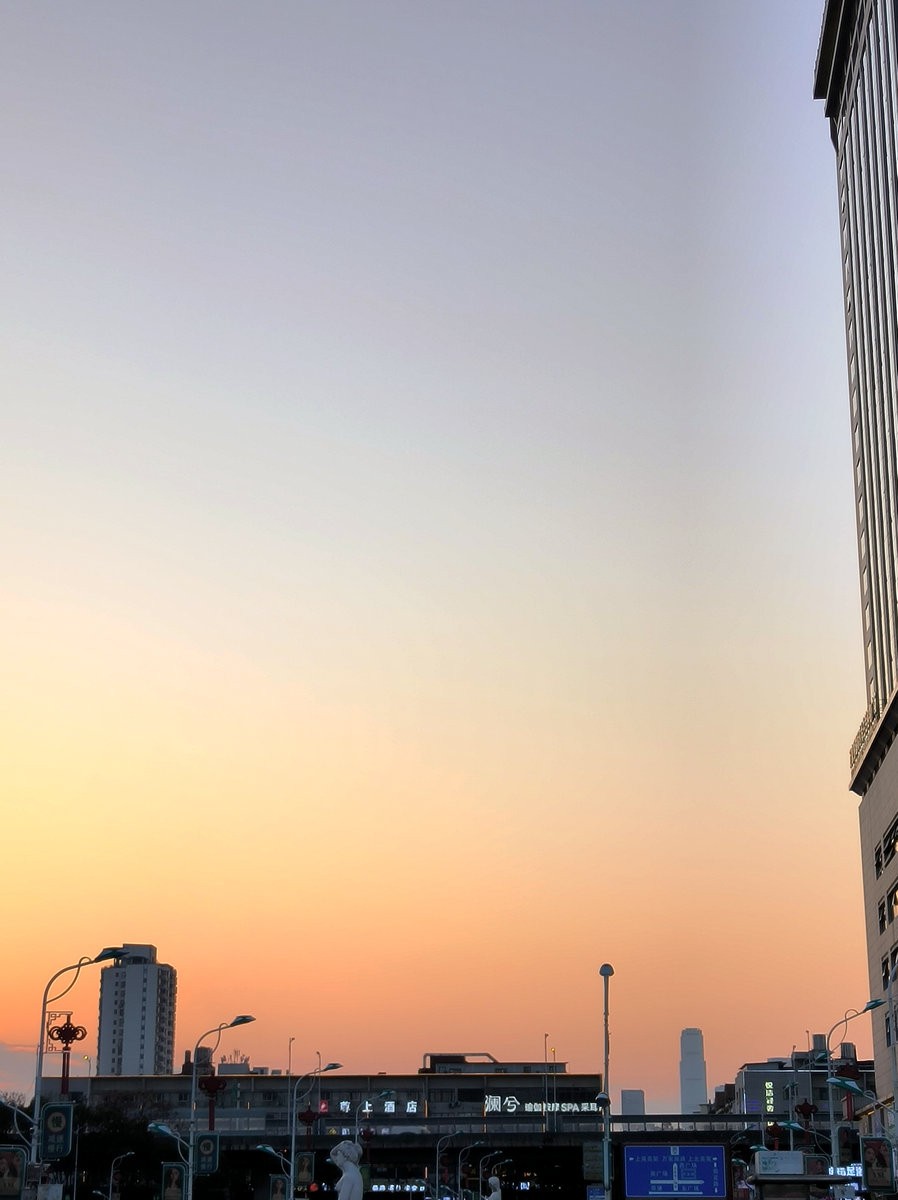 漫步星城 走街串巷（638）那就是万家丽