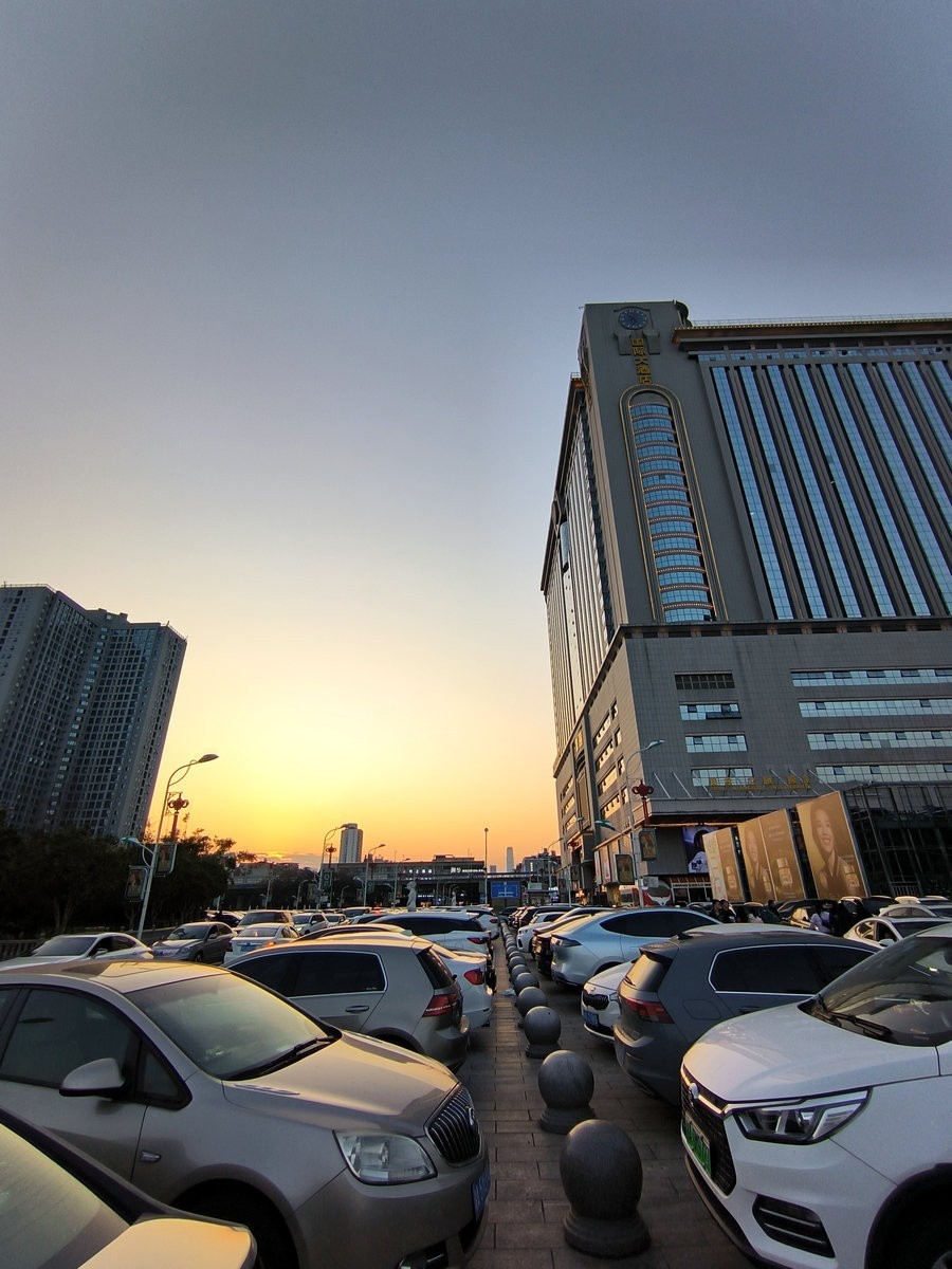 漫步星城 走街串巷（638）那就是万家丽