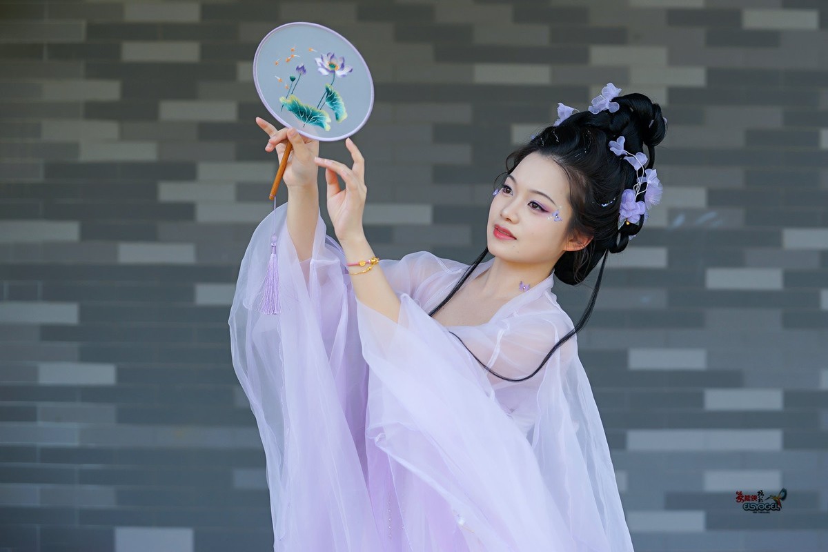 【紫云漫舞】---小越