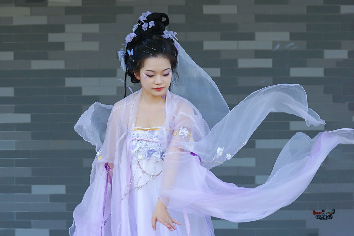 【紫云漫舞】---小越