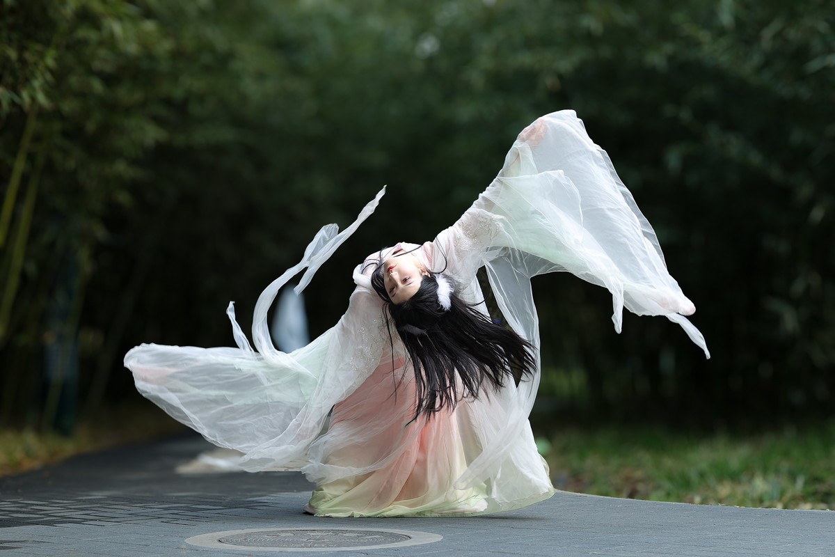 爱跳舞的音乐生（二）