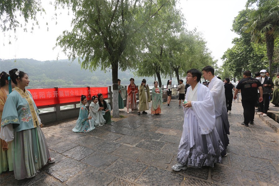 5.19.洛阳龙门石窟景区的印象