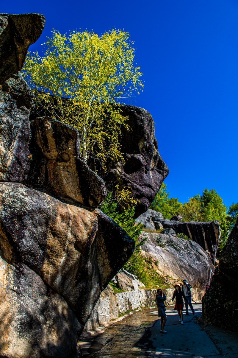 新疆旅游沿途风光风景记实抓拍   ＜ 可可托海大峡谷＞   续