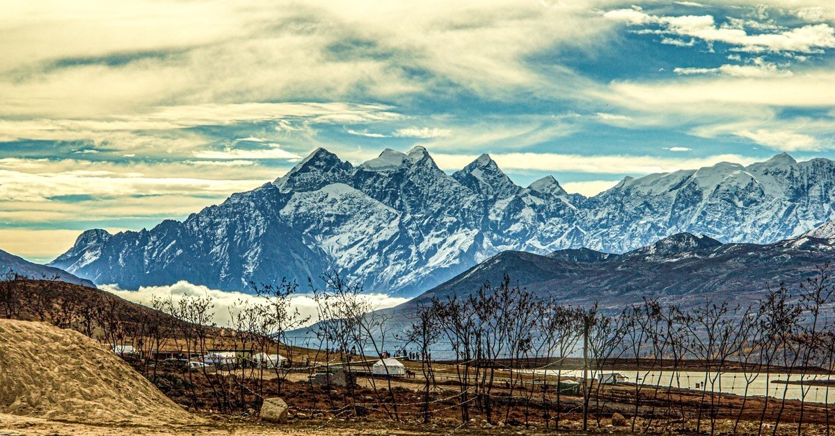 秋行川西高原沿线风光5远眺贡嘎山