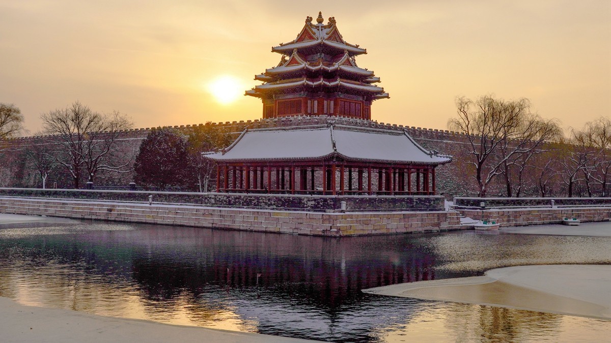 神武门和角楼雪景