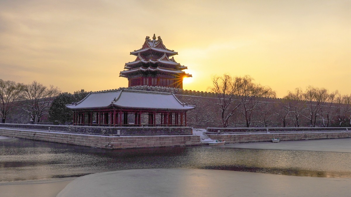 神武门和角楼雪景