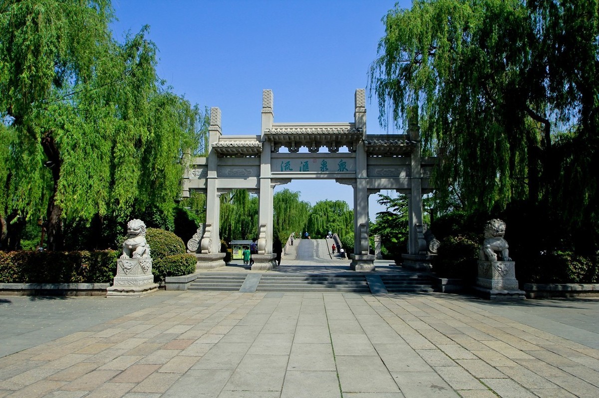 仲春——明湖风光 （二）