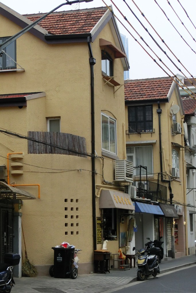 梧桐区的小马路 ------ 3