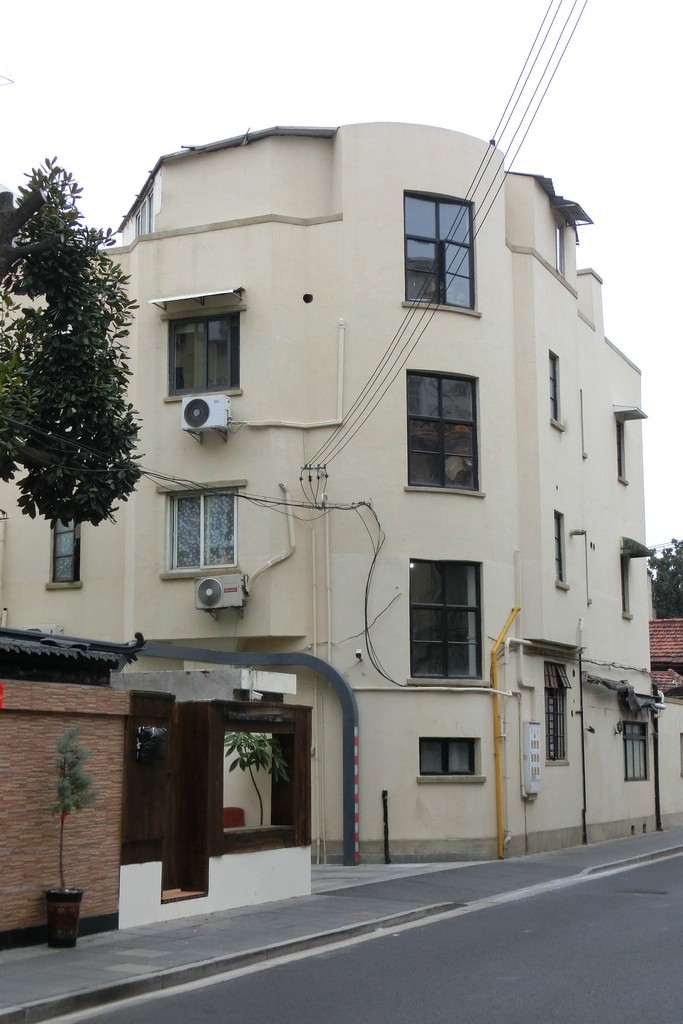 梧桐区的小马路 ------ 3