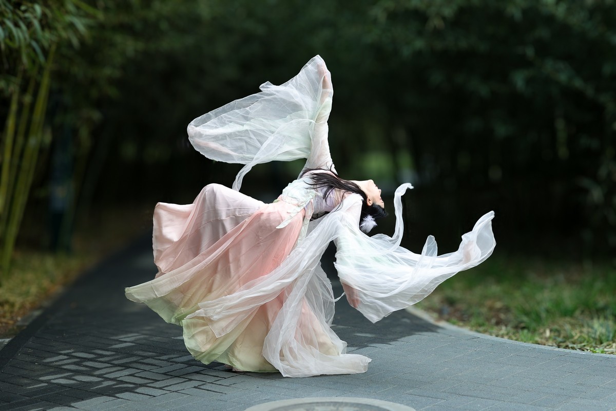 爱跳舞的音乐生（二）