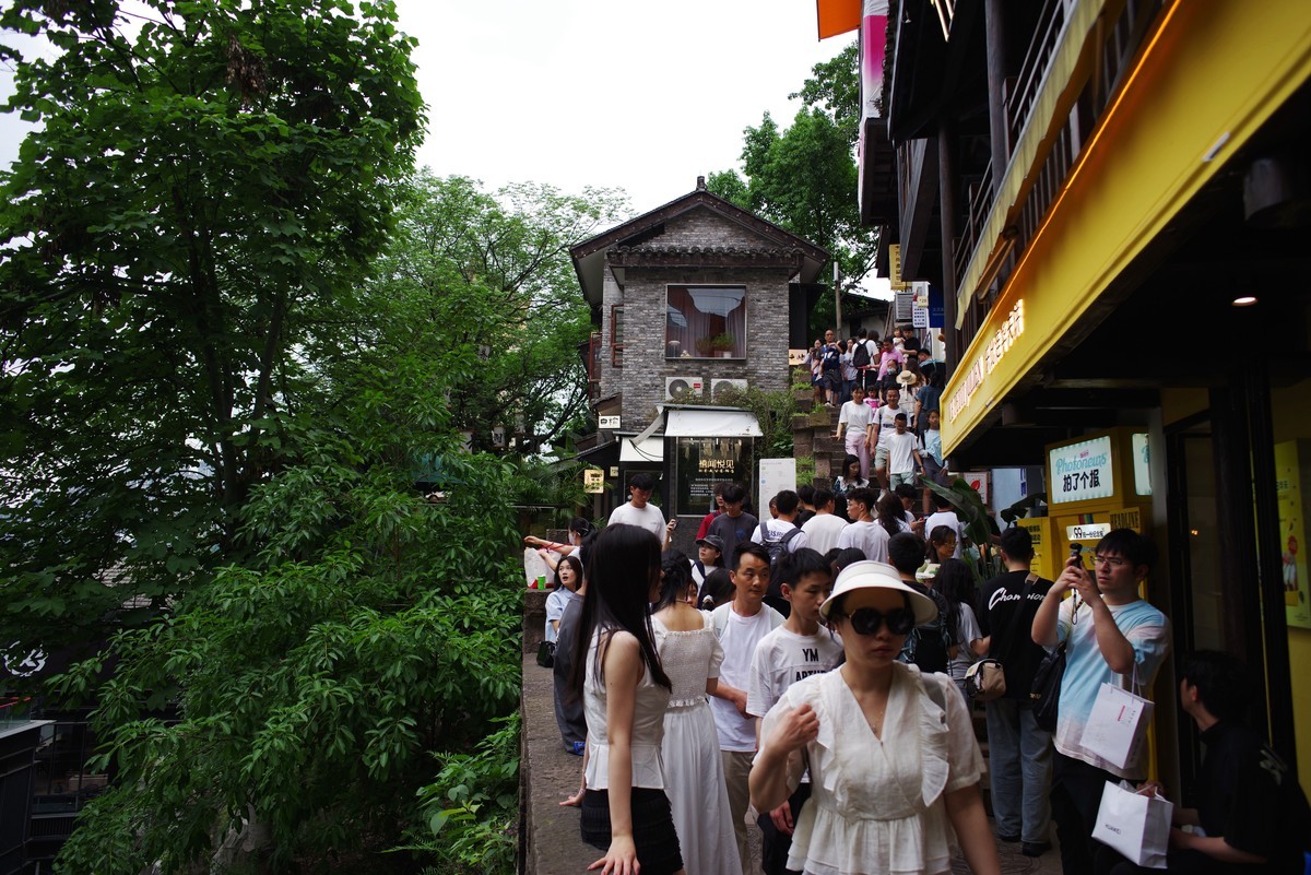 节日的米市文化街