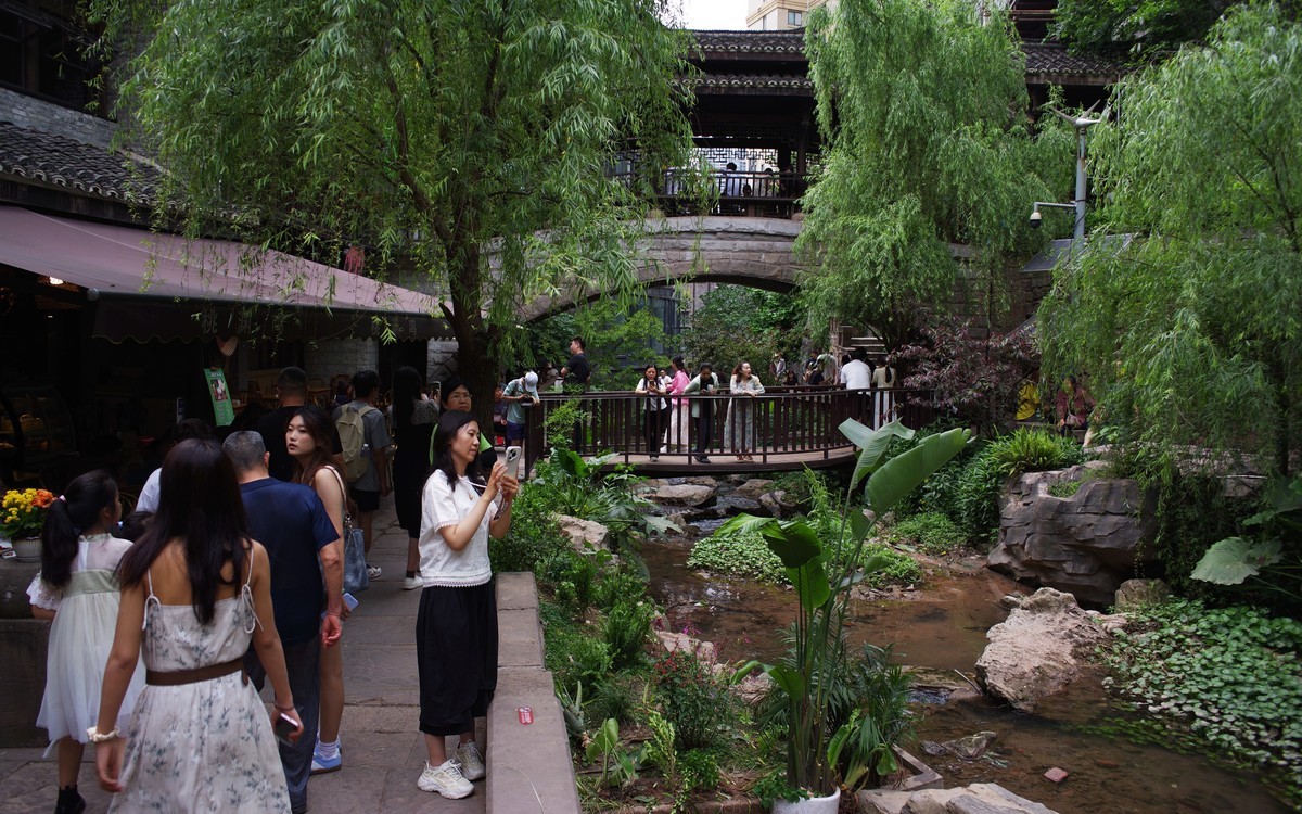 节日的米市文化街