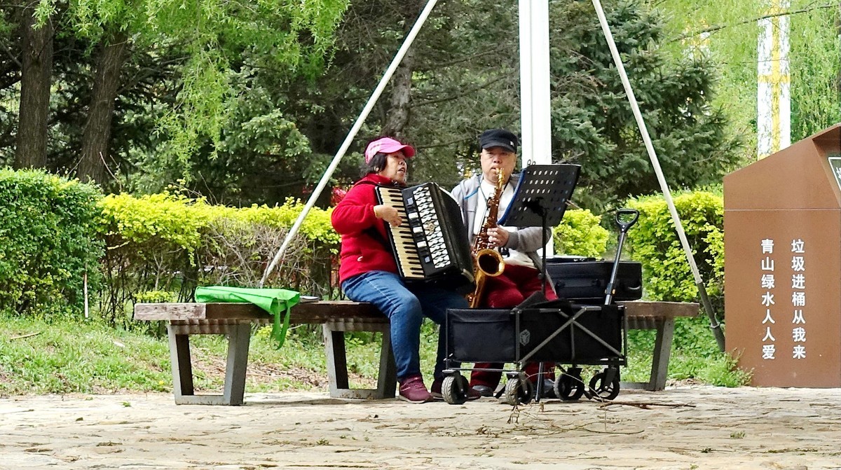 手风琴萨克斯合奏