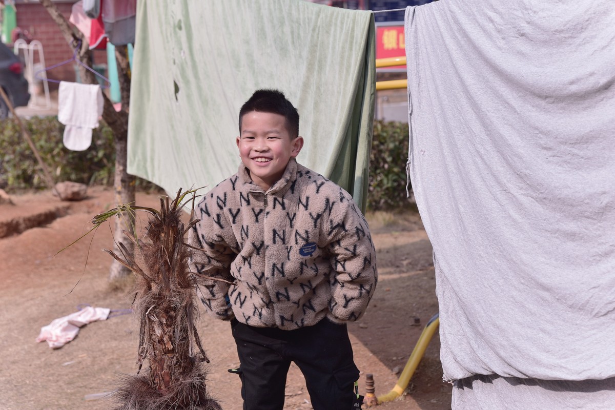 冬天和老奶奶一起晒太阳