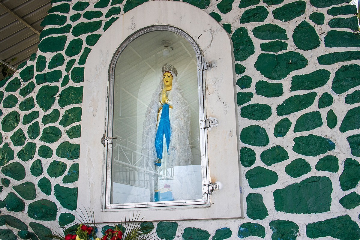 2025-04-11云南瑞丽圣伯多禄教堂