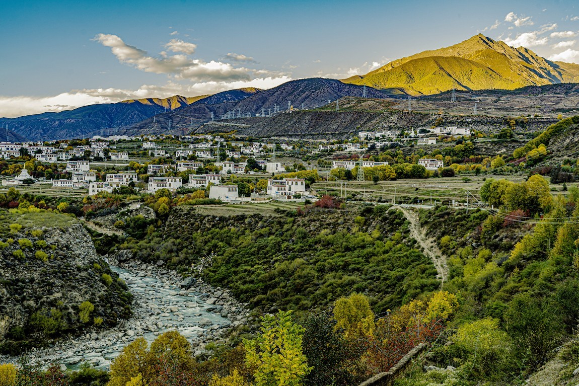 行走在318国道--甘孜--乡城县青德镇【14】