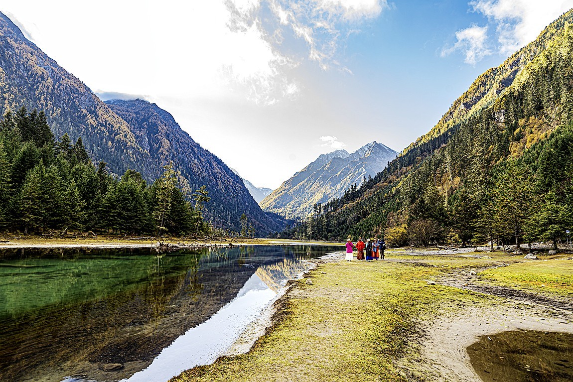 行走在318国道--初探月亮湖【3】