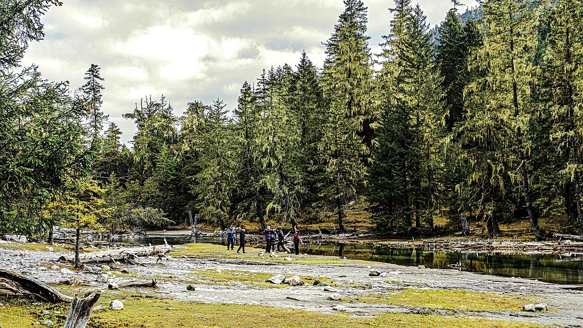 行走在318国道--初探月亮湖【3】