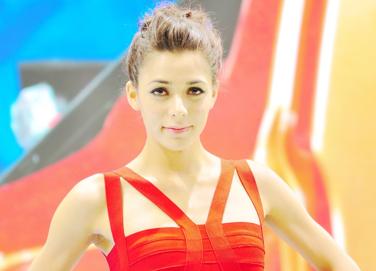 一组十年前D90 70-200 2.8 原片直出上海车展模特杂拍十