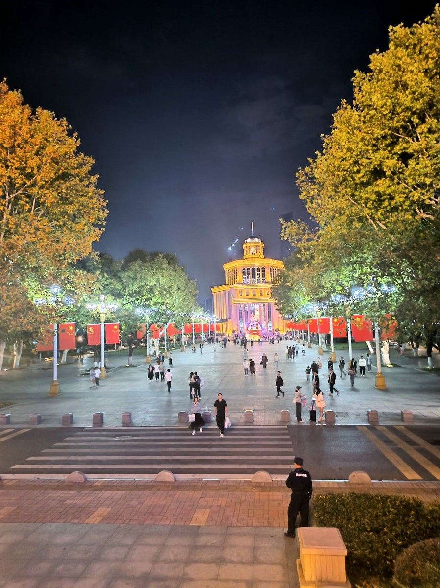 2024秋 江汉行（11）武汉市防洪纪念碑