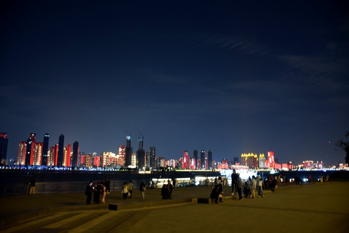 2024秋 江汉行（11）武汉市防洪纪念碑