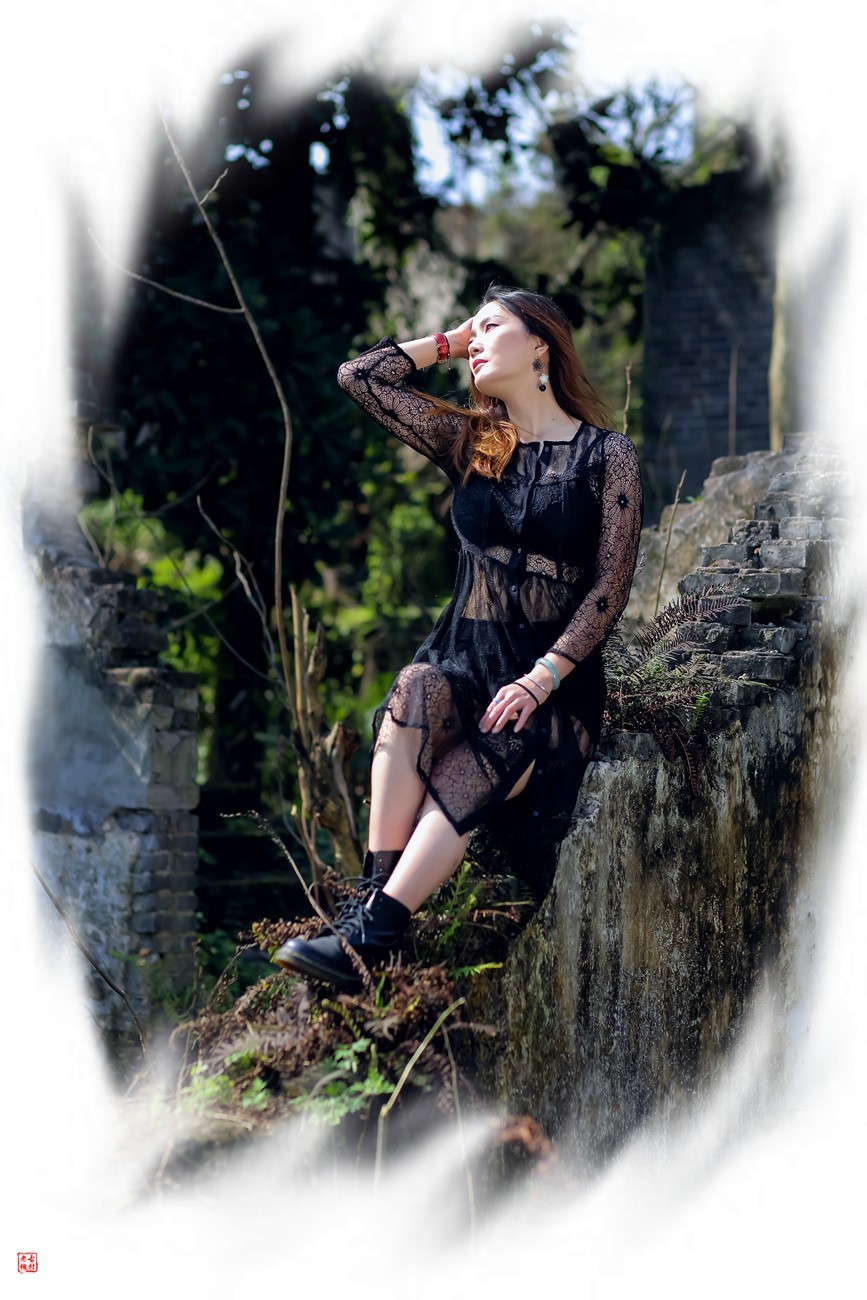 #大拜年#虎年第一帖，带个美女给您拜年！