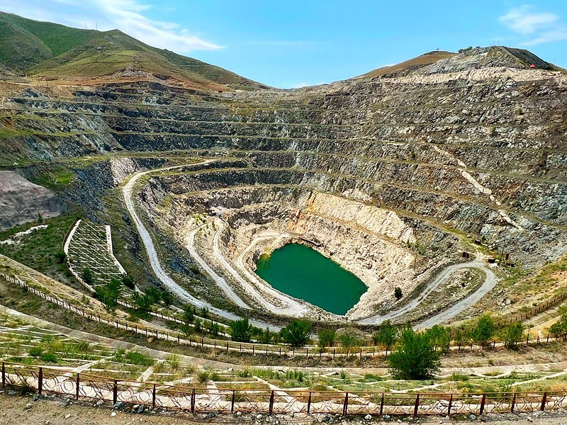 《不老松：纪实摄影》手机片：甘肃、新疆游！ (12)可可托海(9)稀有金属矿山公园！