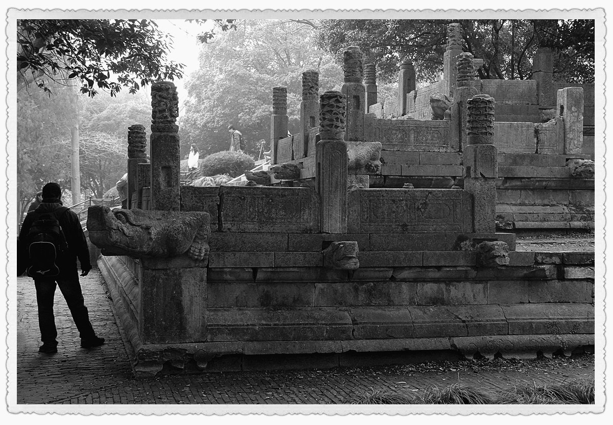 古老的“须弥座台基”