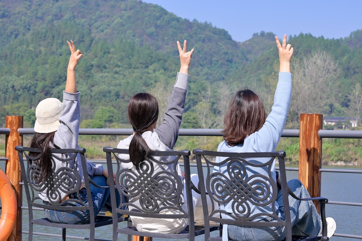 三个女人一台戏