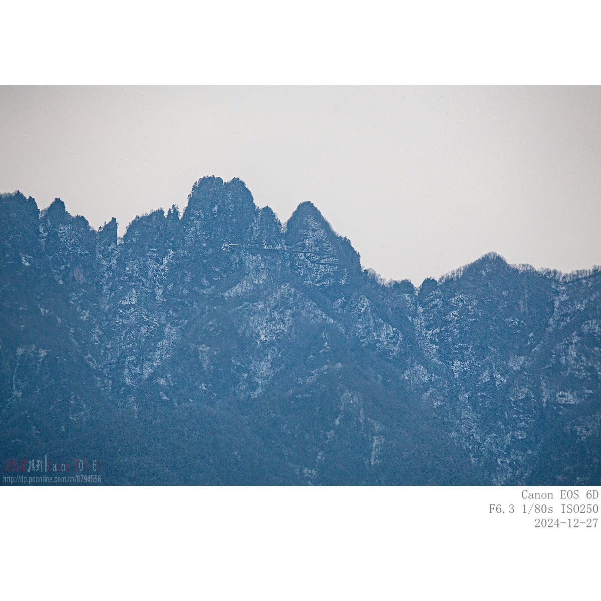 门迎朝夕窗含雪