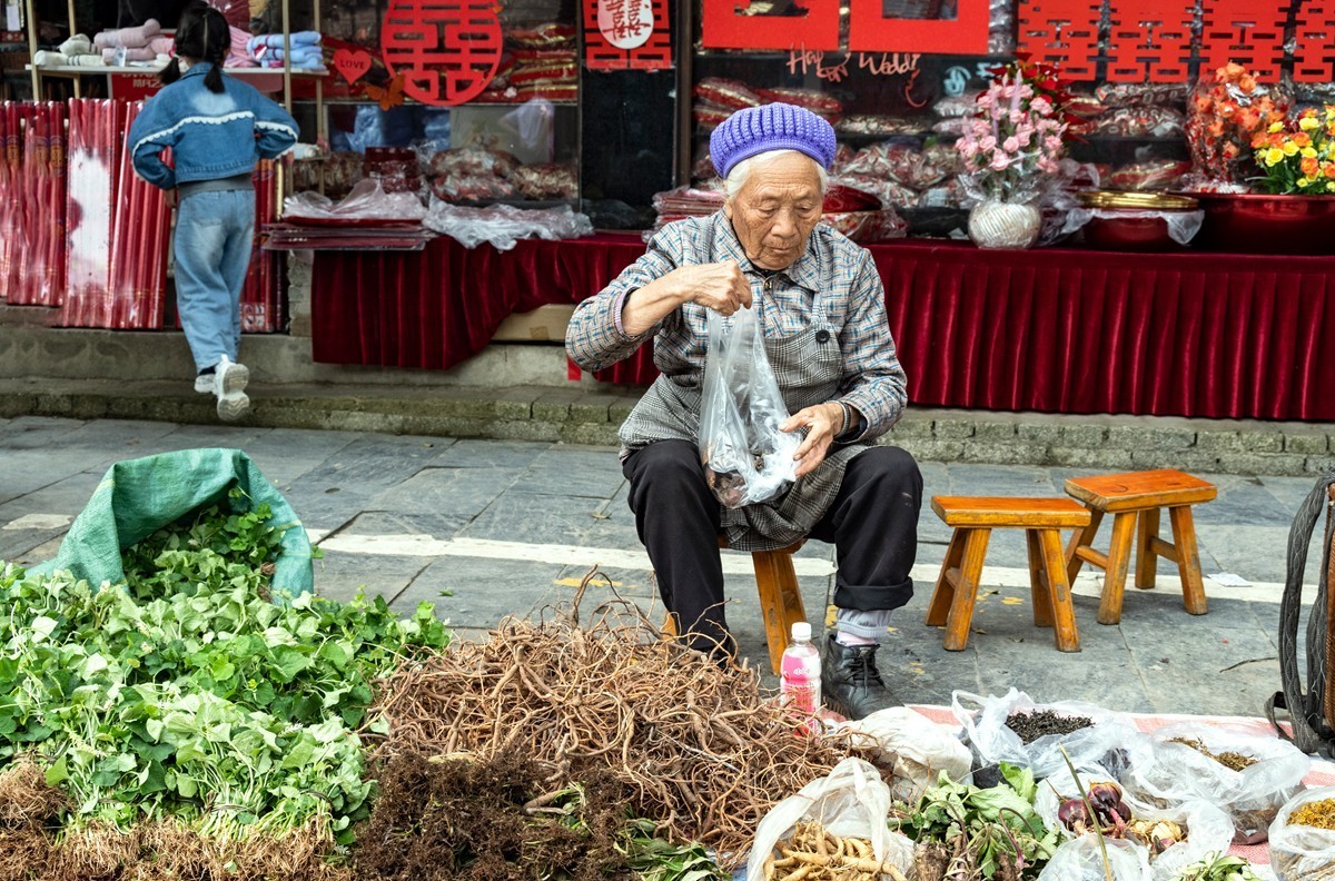 一年一端午、一岁一安康。今天扫街记录。