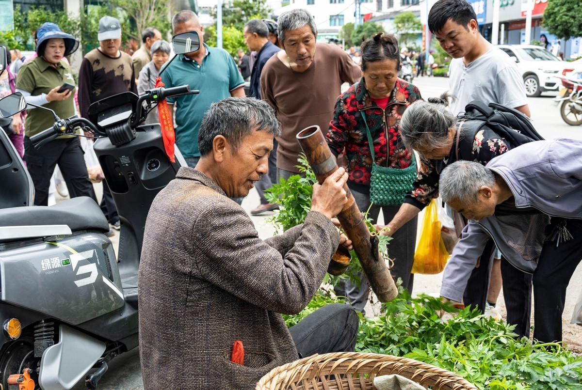 一年一端午、一岁一安康。今天扫街记录。