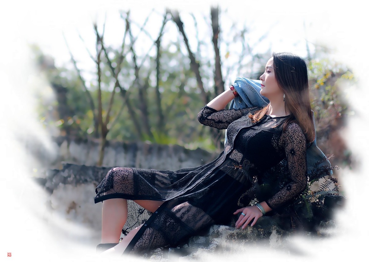 #大拜年#虎年第一帖，带个美女给您拜年！