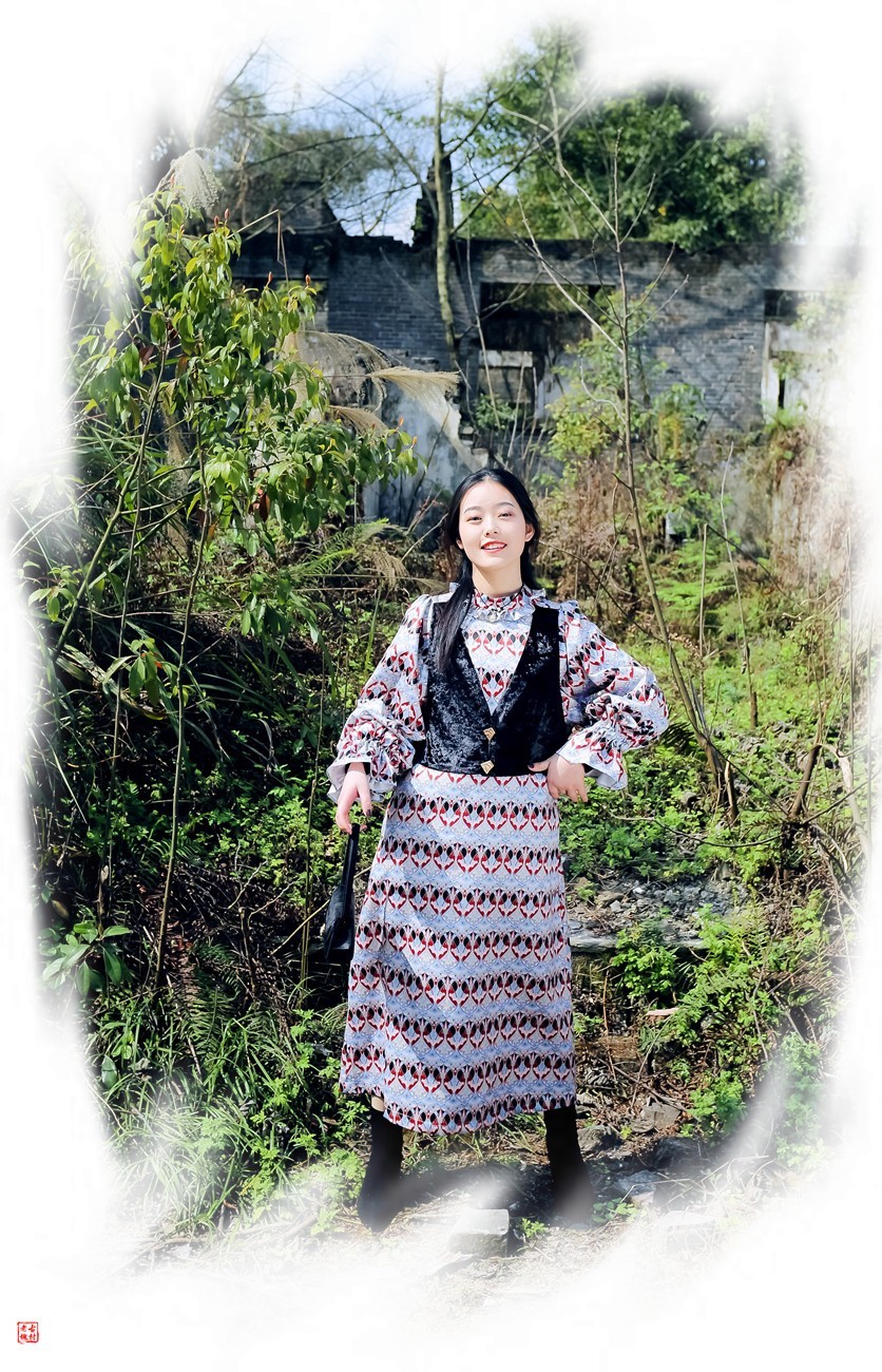 #大拜年# 虎年带个美女给您拜年！