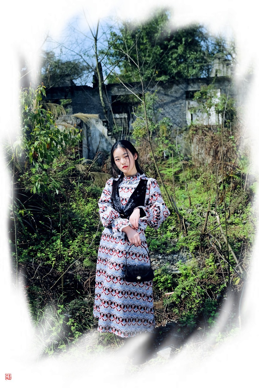 #大拜年# 虎年带个美女给您拜年！(2)