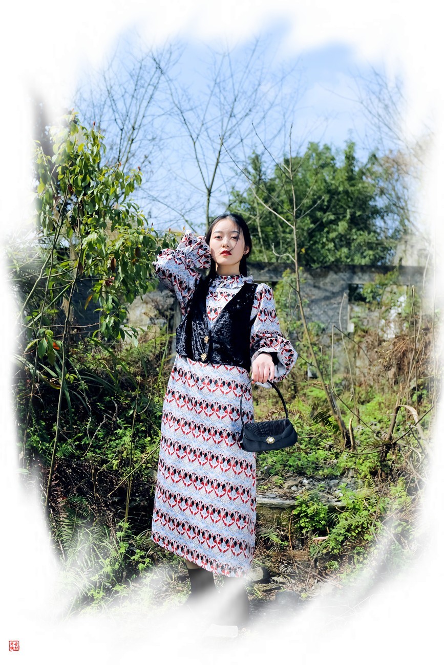 #大拜年# 虎年带个美女给您拜年！(2)