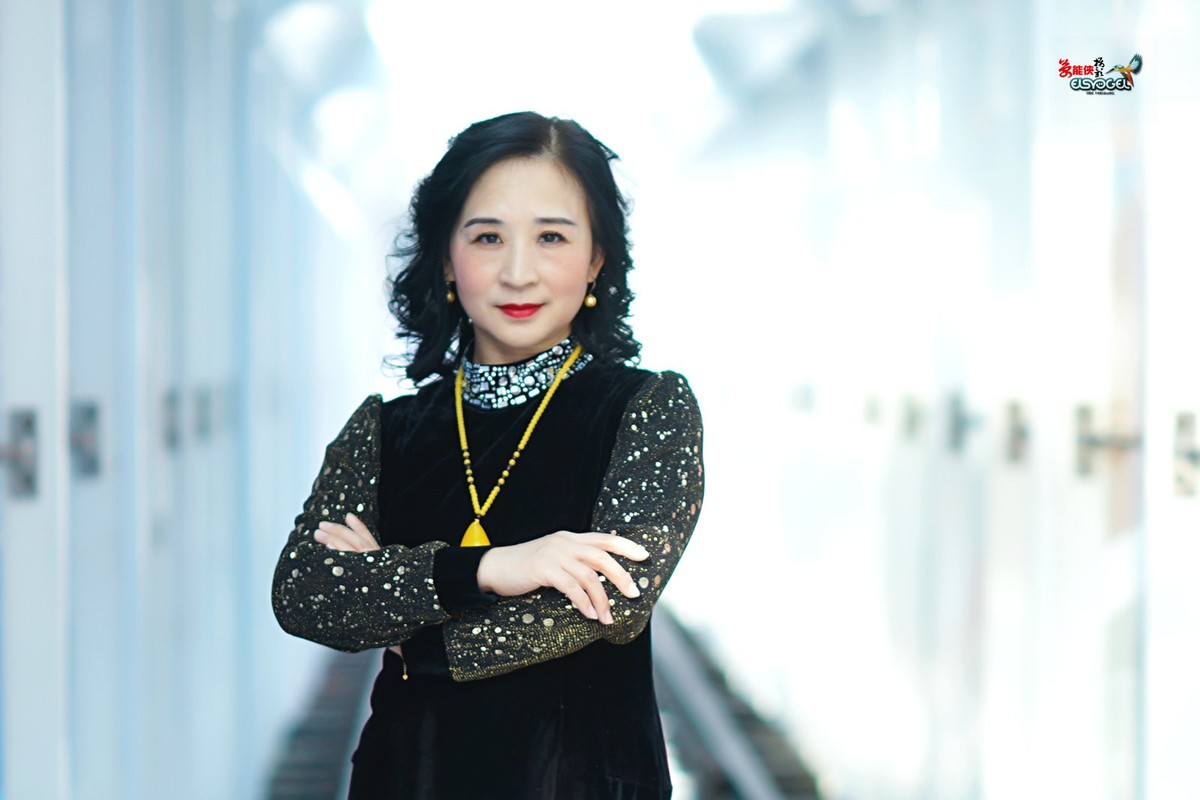 【玻璃轨道美女】---闪亮