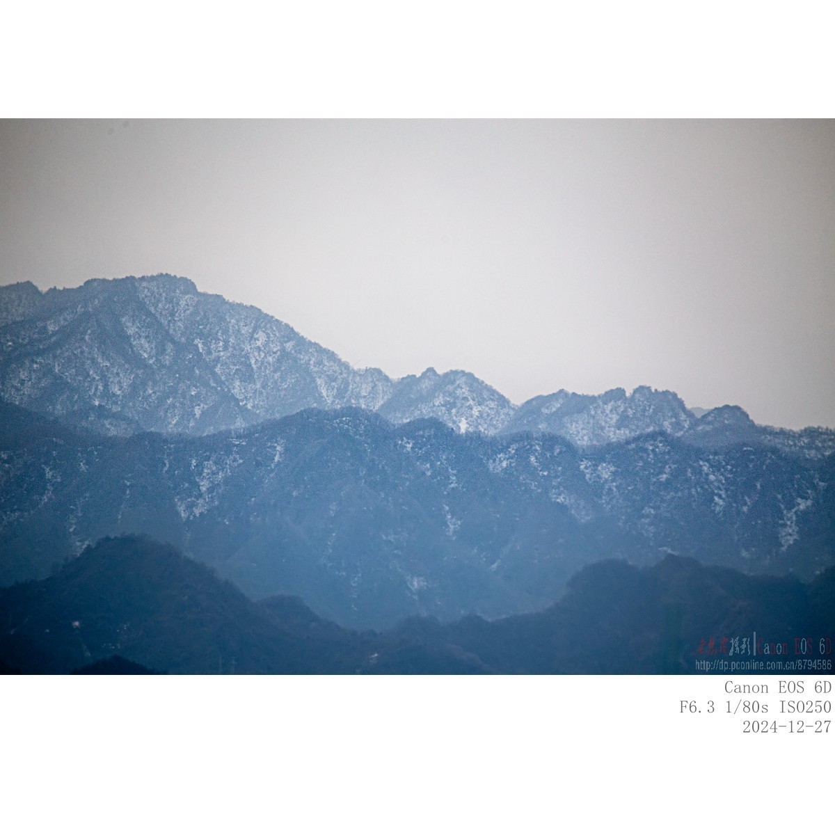 门迎朝夕窗含雪