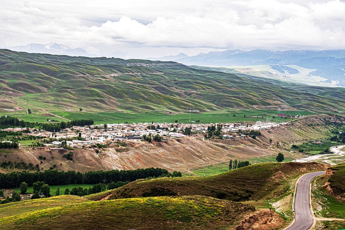 新疆行游--琼库什台返回特克斯县途中【5】