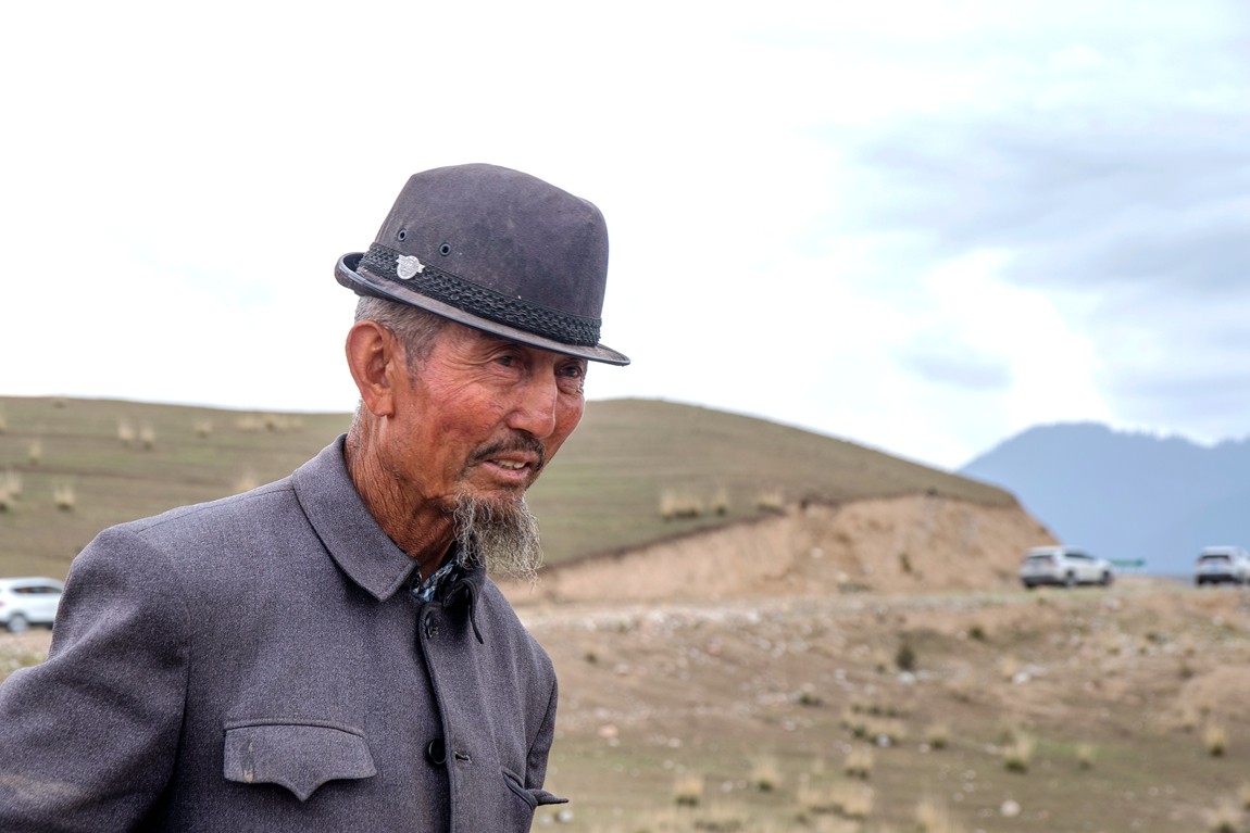 新疆行游--琼库什台返回特克斯县途中【5】