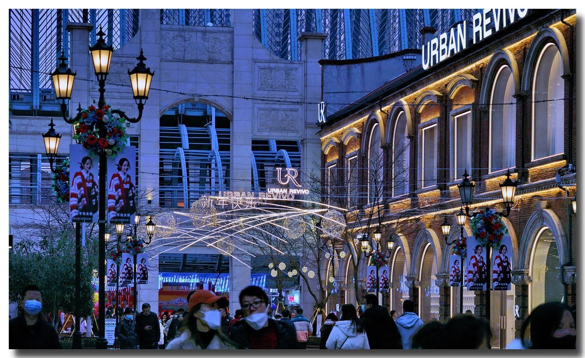 #2023 不一样的春节#  大年初六的汉街