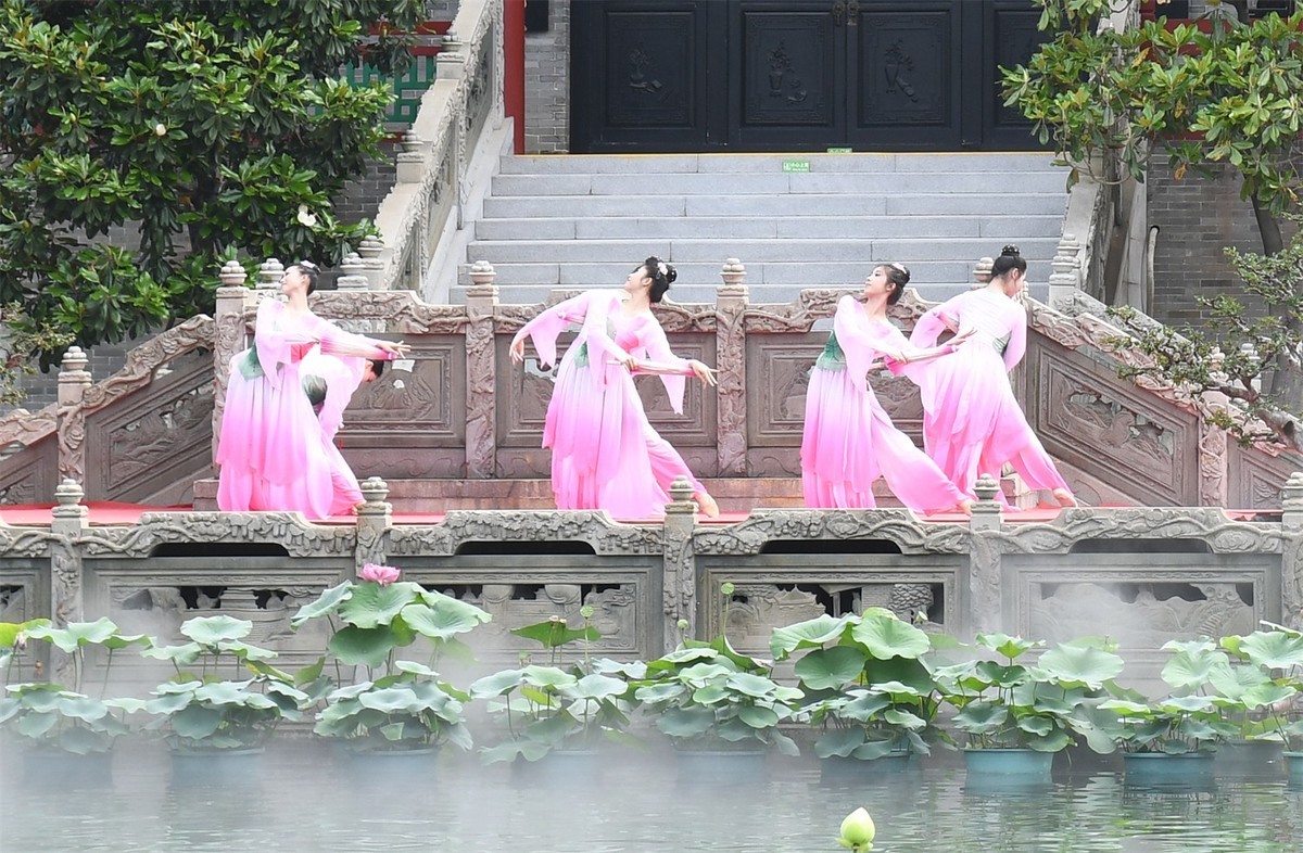 轻歌曼舞（二）