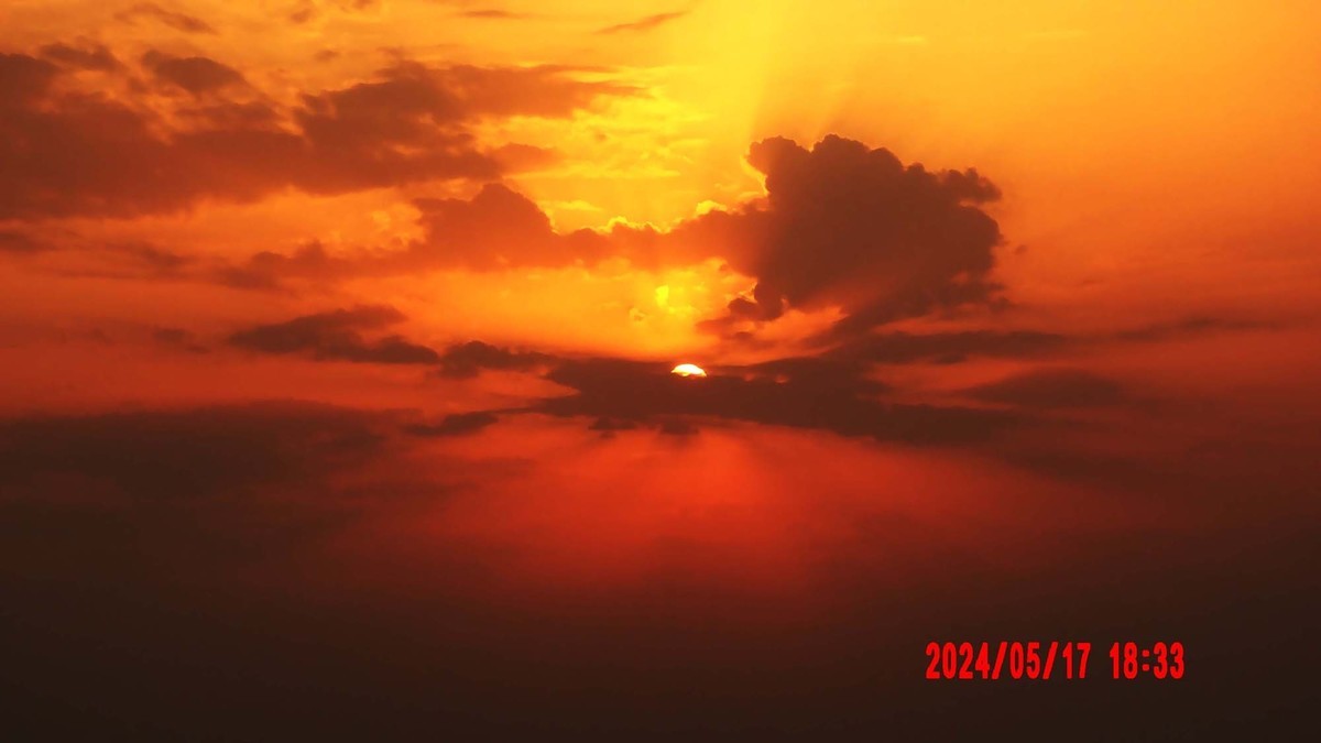 夕阳辉光