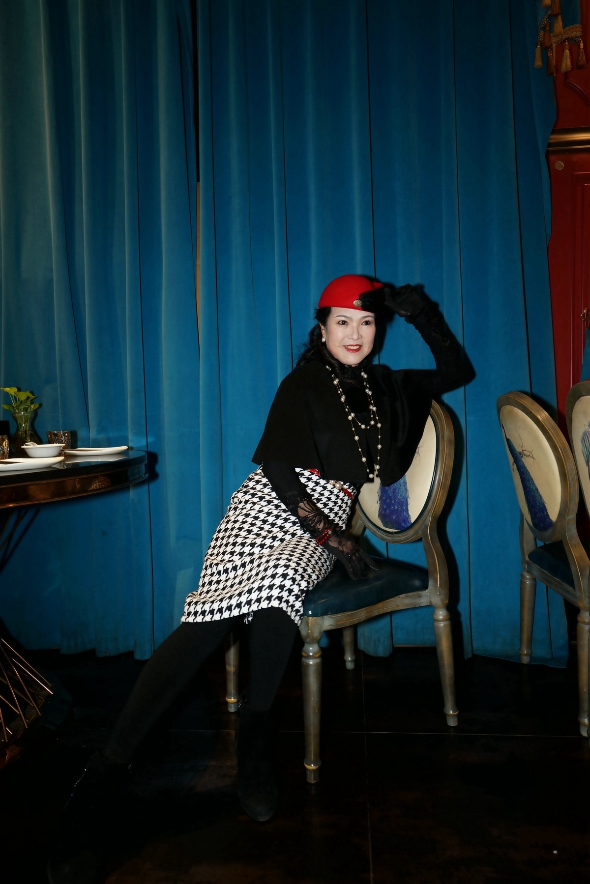 2025平安夜荟聚在{老汉口吴公馆｝的美女