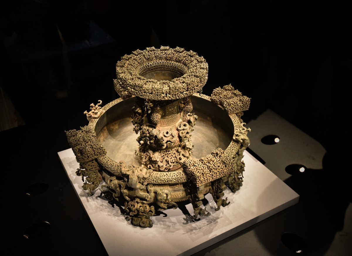 参观湖北省博物馆所拍