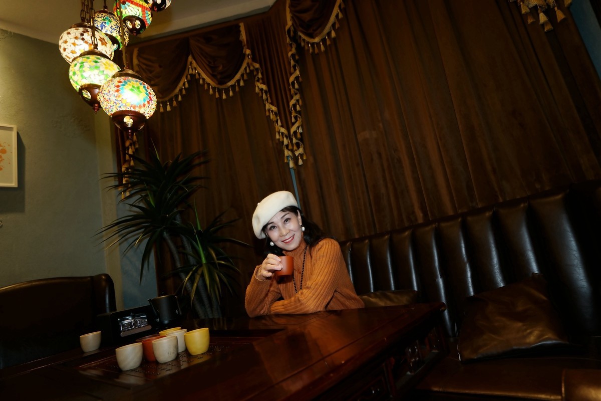 2025平安夜荟聚在{老汉口吴公馆｝的美女