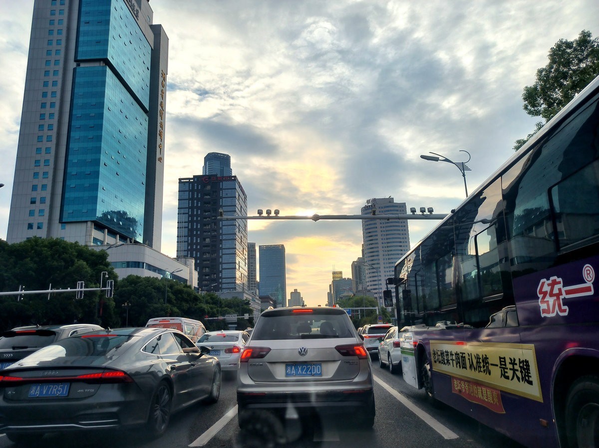 漫步星城 走街串巷（392）傍晚的五一路